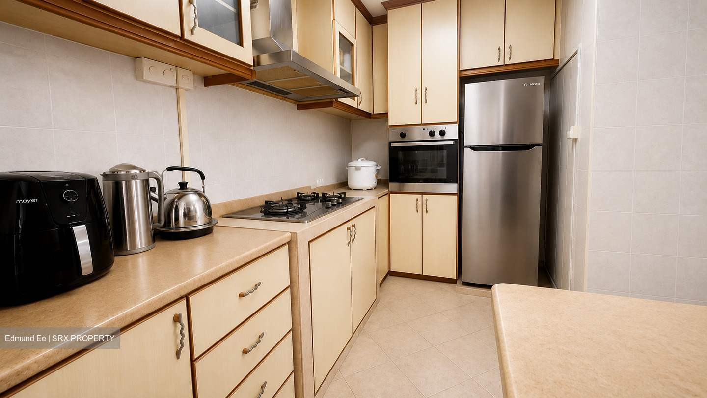 Blk 539 Serangoon North Avenue 4 (Serangoon), HDB Executive #579852621